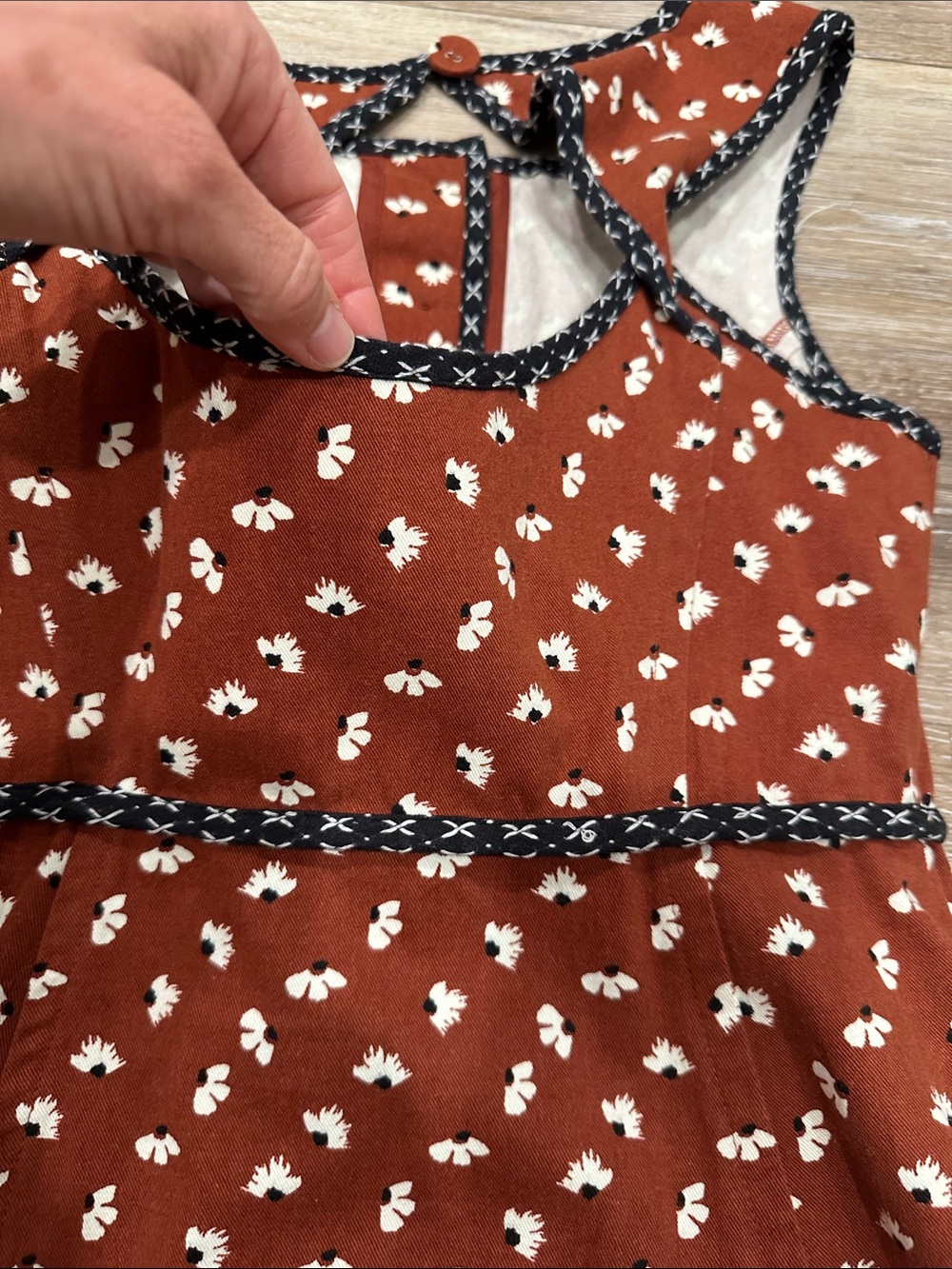 Anthropologie Rust Midi Dress with White Floral Print and Black Trim - Picture 15 of 16